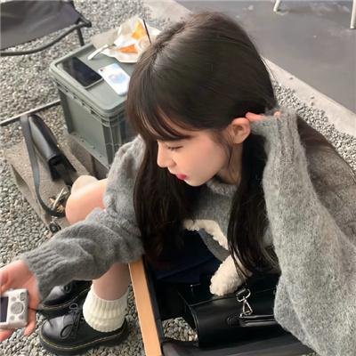 比基尼琼斯和爱的圣殿